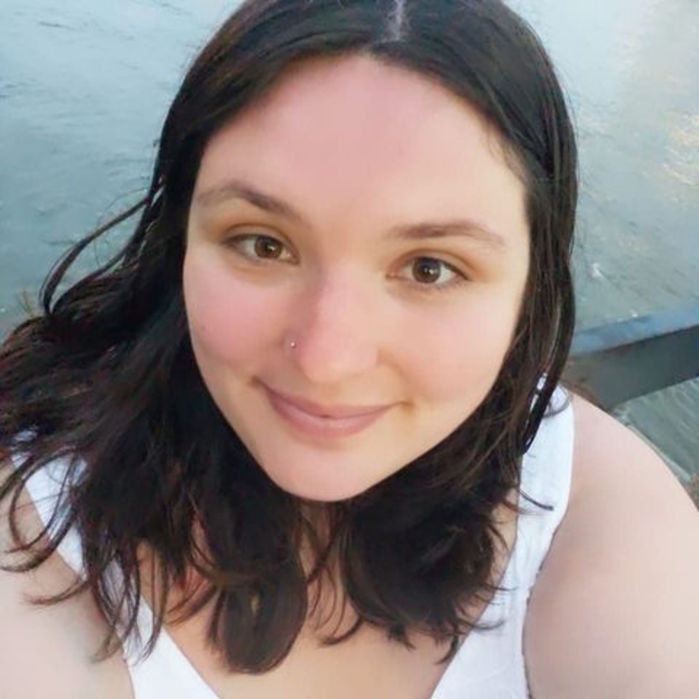 Meet your Posher, Alyssa